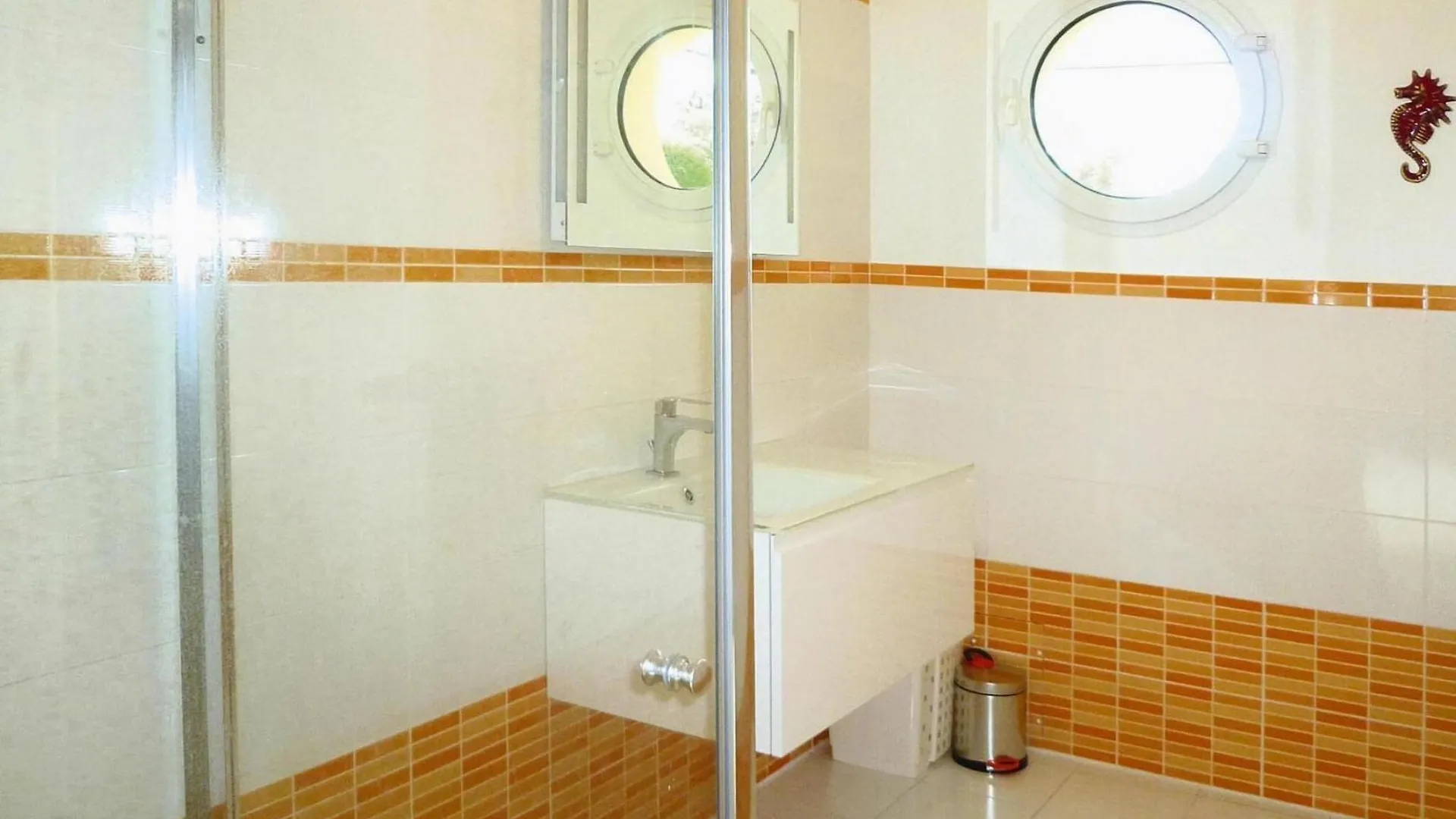 Semi-Detached House, Penestin Villa France