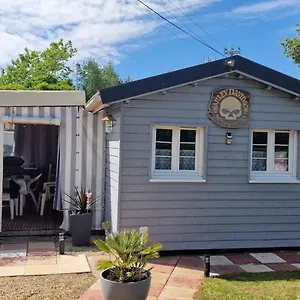 Camping Et Caravane Sur Terrain Prive , A Pied, Pénestin